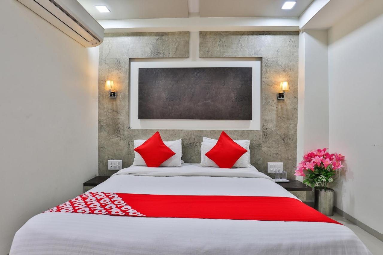 Collection O 7557 Hotel Shiv Kunj Exotica Narora Exterior foto
